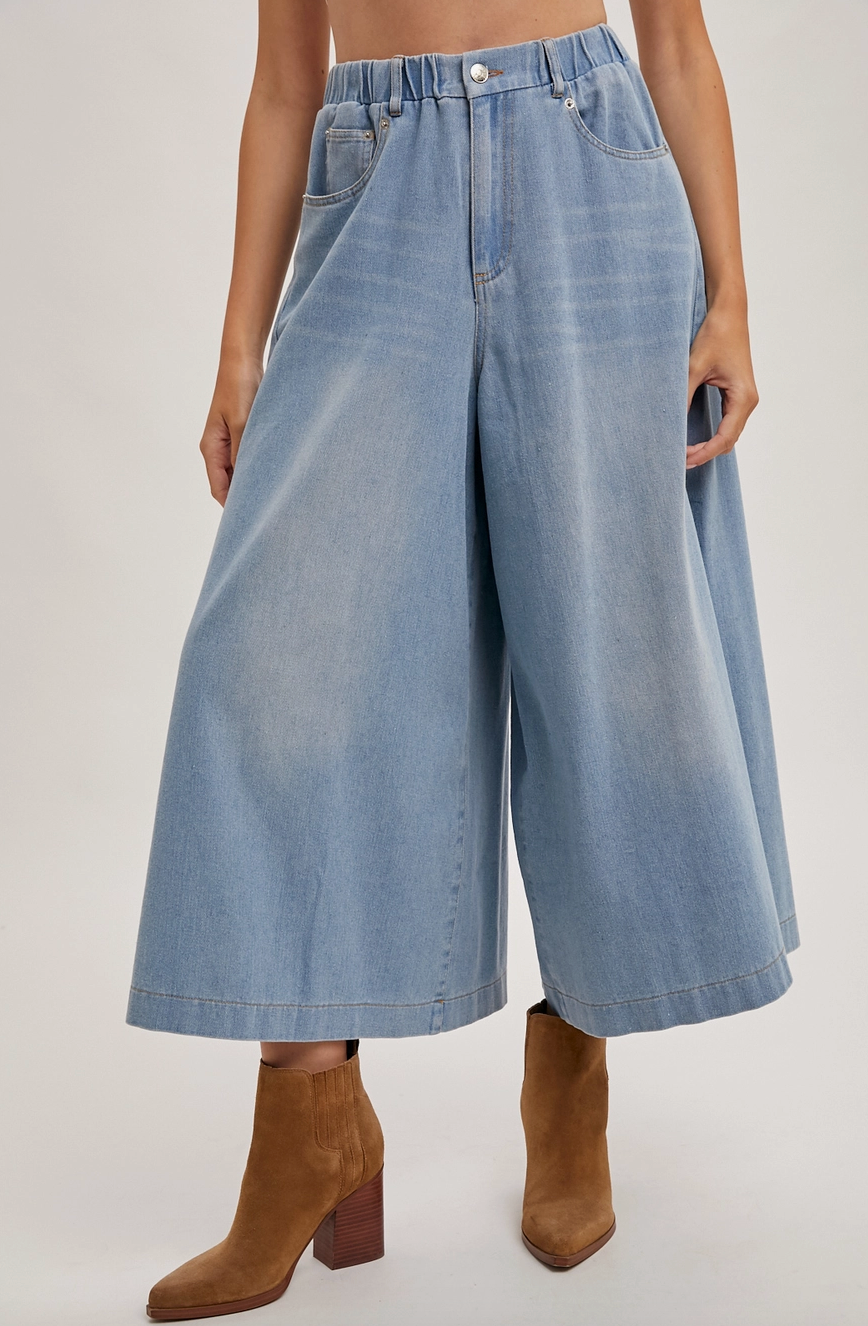 Denim Wide Leg Crop Jeans